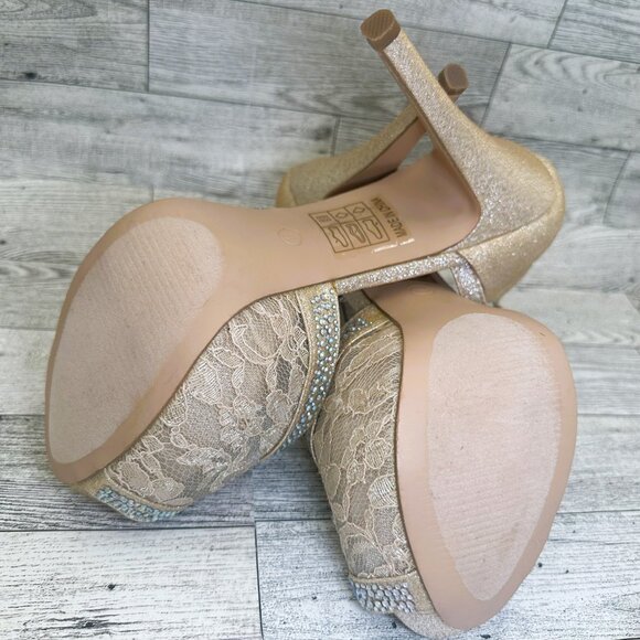 Women's De Blossom Collection Size 9 High Heels w/Rhinestones & Lace‎ - Picture 13 of 13